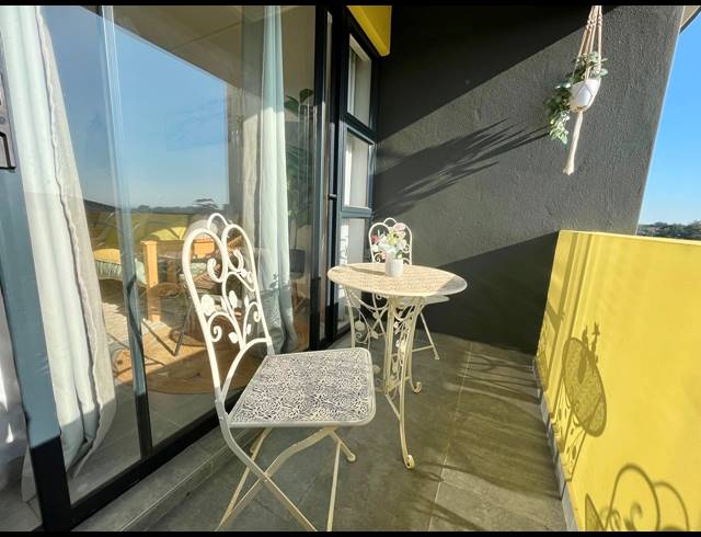 1 BEDROOM APARTMENT FOR SALE IN SHEFFIELD BEACH